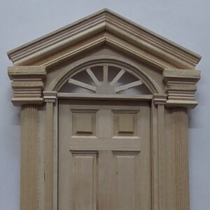 Dolls House Direct 12e schaal VOORDEUR met bovenlicht DIY639/CV128