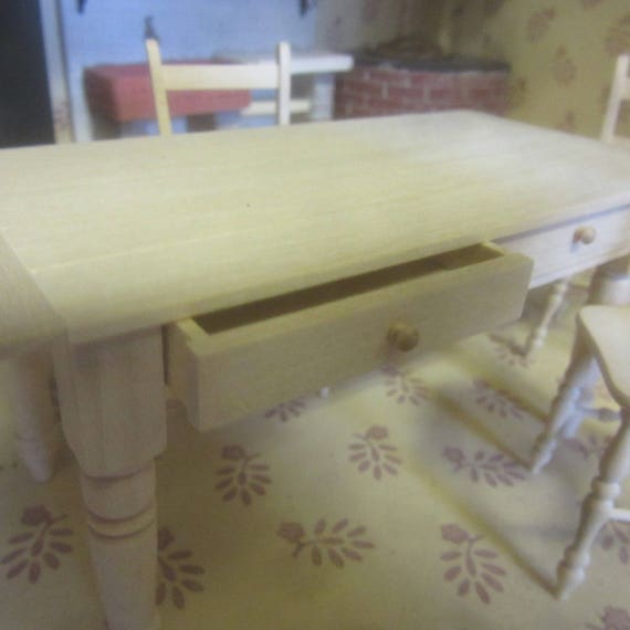 12th scale Dolls House Furniture Writing Desk J6028WN