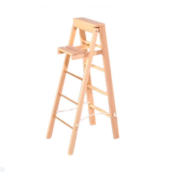 1:12 scale Wooden Step Ladder folds up U3192