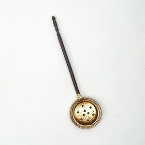 1/12th Scale Dolls House Vintage Brass Warming Bedpan KS101
