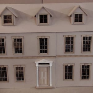 1/24 scale Dolls House Dalton 7 Room Dolls House 18inches  wide kit by DHD 24th