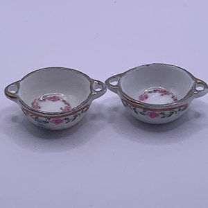 1/12th Scale Dolls House, Miniatures, Ornaments, DISHES G46