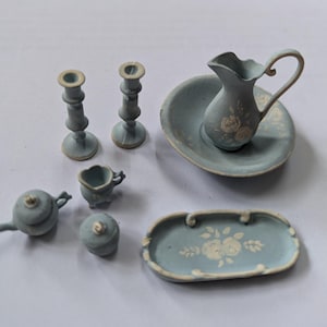 1/12th Scale Dolls House Miniatures Hand Painted Dressing Table Set N100