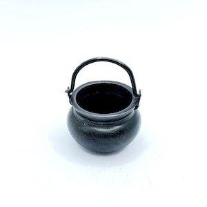 12th scale Dolls House Small cauldron 11/4”dia IO040S