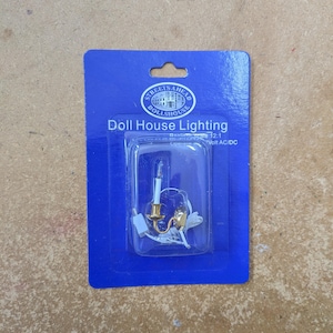 dolls house lighting BARGAIN  12v Single Candle Wall Light MS9