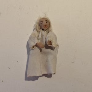 1:24th scale Dolls House Plastic Doll DOL323