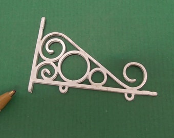 12th scale Metal Ironwork sign Bracket British made Top Quality item   JC21