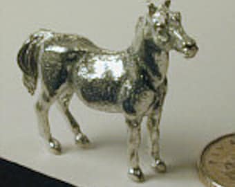 1/12 scale Mare Standing HP01