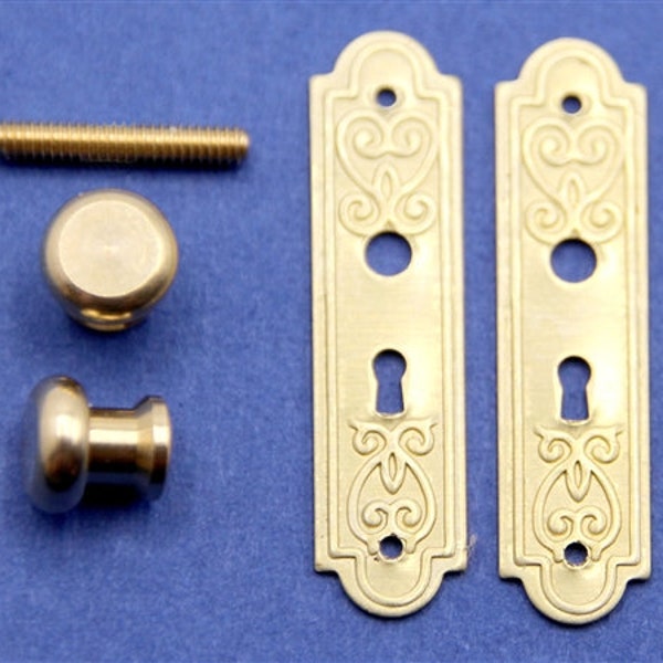 1/2th scale Dolls House Door Knobs, Thread & Victorian Door Plate HW23