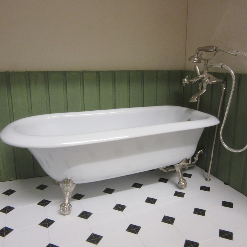 1:12 scale Victorian cast iron rolled top bath Kit unpainted image 1