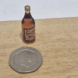 12th scale Dolls House Miniature Bottle of Wine RB40