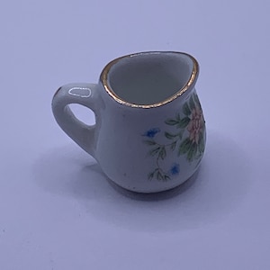 1/12th Scale Dolls House, Miniatures, Ornaments, JUG G48