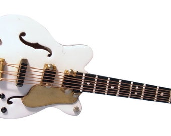 1/12 Scale Dolls House Miniature White Gibson ES Guitar im Koffer 9/560