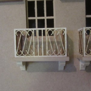 1/12 scale Dolls House Balcony Kit 4 1/4" long DHD96