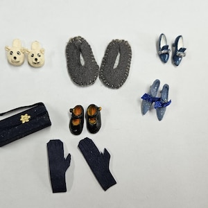 12th scale Dolls House Set of Dolls House Accessories - HD45a