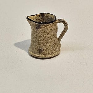 12th scale Dolls House Jug Iron Distress Look KS024P