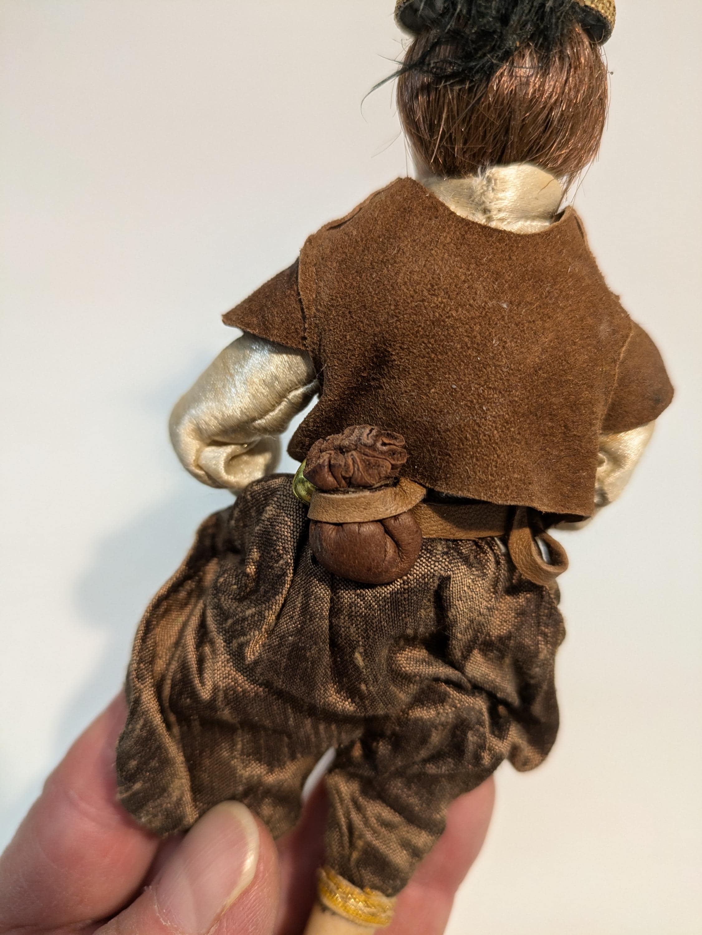 Casa Delle Bambole In Scala 1:12, Bambola Vintage In Stile Tudor, Giovane Gentiluomo DOL304 - Italia - Foto 7