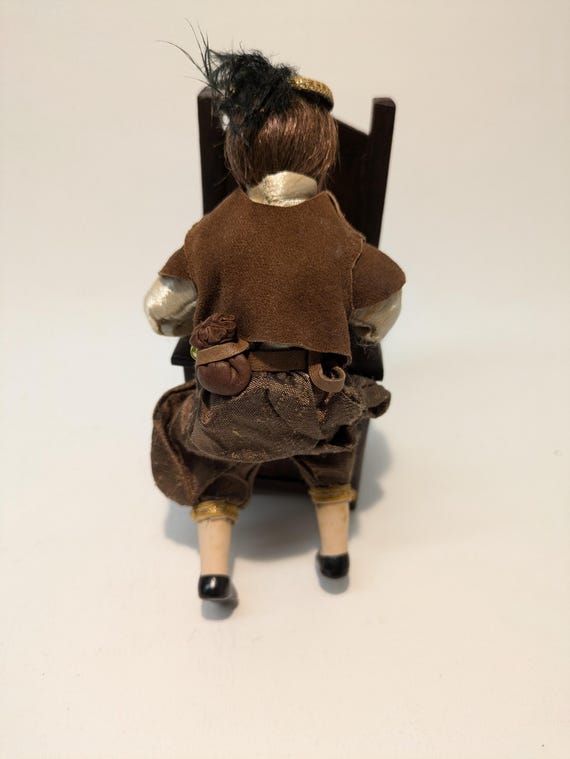 Casa Delle Bambole In Scala 1:12, Bambola Vintage In Stile Tudor, Giovane Gentiluomo DOL304 - Italia - Foto 11