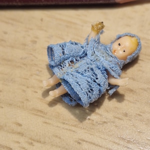 1/12th Scale Dolls House Miniatures  Small Toy  Doll    TY14