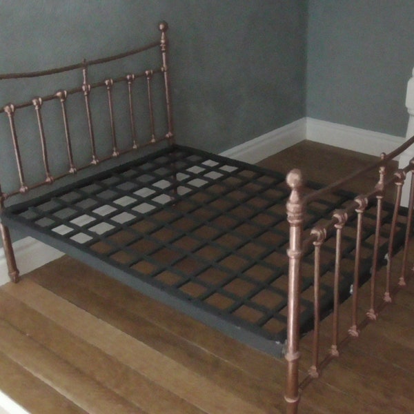 1/12 Maison de poupées victorienne Double BedStead métal KIT DHD401