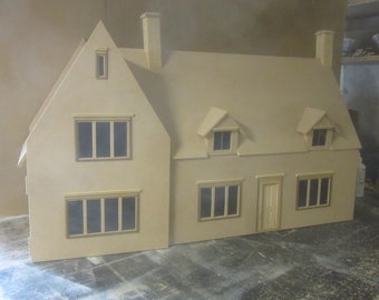 Puppenhaus The Cotswold House KIT . im Maßstab 1:12