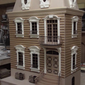 The French Villa  1:12 scale KIT