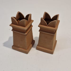 1/12th Scale Doll House Miniature    1 x  Medium Chimney , ME35