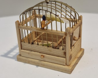 1:12th scale Dolls House Wooden Bird Cage very detailed   VEF56