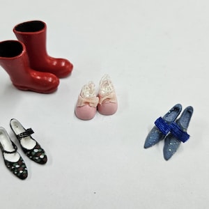 12th scale Dolls House Set of Dolls House Accessories - HD46a