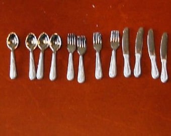 1:12th Dolls House Accessories Set Of 12 Silver in colour Cutlery DA26