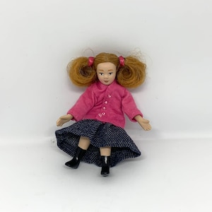 Dolls house 1:12th scale DOLLS HOUSE DOLL LHD19
