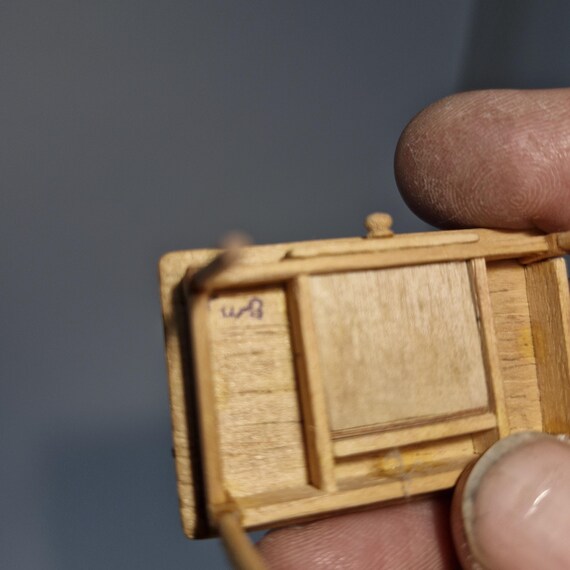 1/24スケール テーブルと椅子のセット 職人手作り サイン入り TN02 