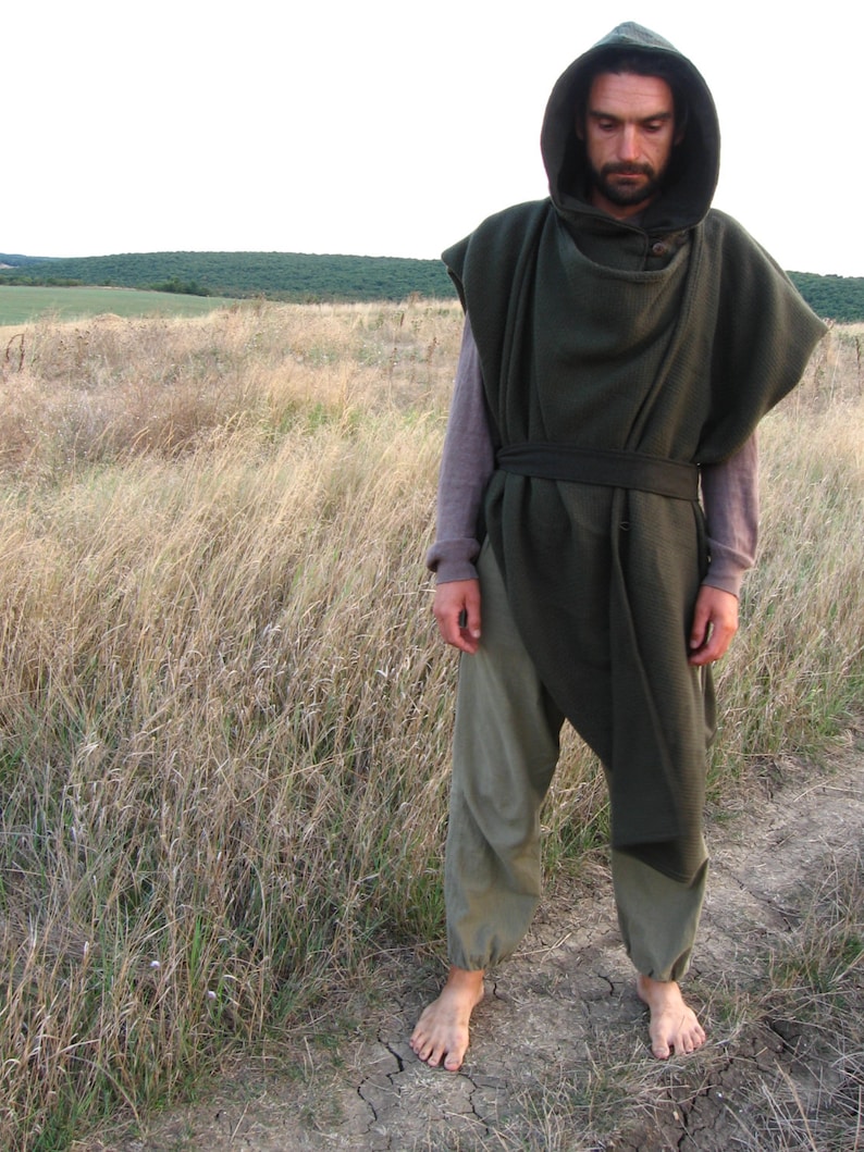 The Duellist Origami Poncho. Mens Fold-up Green Wool Cloak image 2
