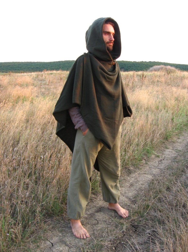 The Duellist Origami Poncho. Mens Fold-up Green Wool Cloak image 1