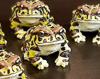 Tiny Toad Time Western Leopard Toad Painted Miniature