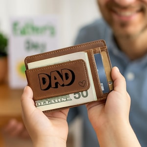 Magnetic Leather Money Clip Wallet for Men: Slim, Personalized Front Pocket Card Holder