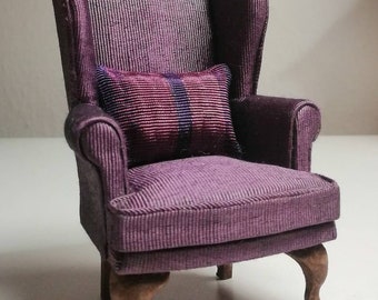 Dollhouse Miniatures Armchair