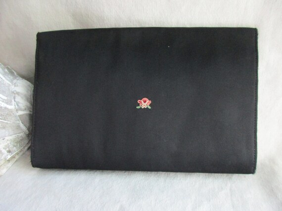 SATIN Crewel Work Vintage Clutch Purse - image 3