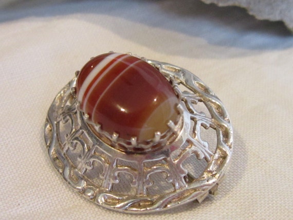 SCOTLAND c. 1960 Sterling and Agate Brooch - image 3