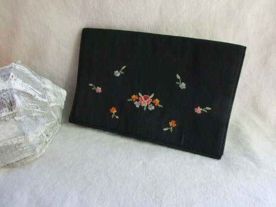 SATIN Crewel Work Vintage Clutch Purse - image 1