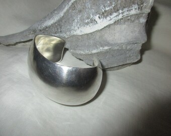 Vintage STERLING BANGLE