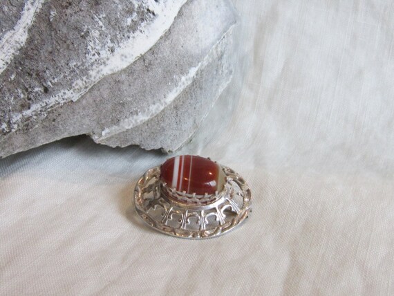 SCOTLAND c. 1960 Sterling and Agate Brooch - image 2