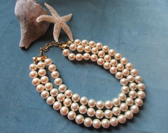 Vintage MONET Faux Pearl Necklace