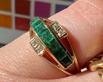 Vintage 14k Yellow Gold Emerald & Diamond Ring