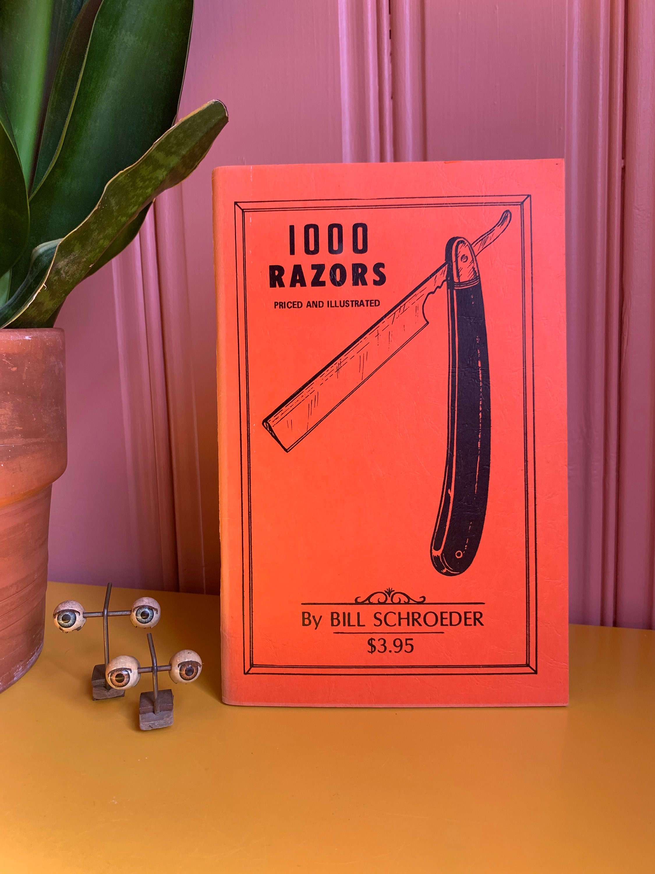 1970's Vintage Straight Razors Collectors Booklet