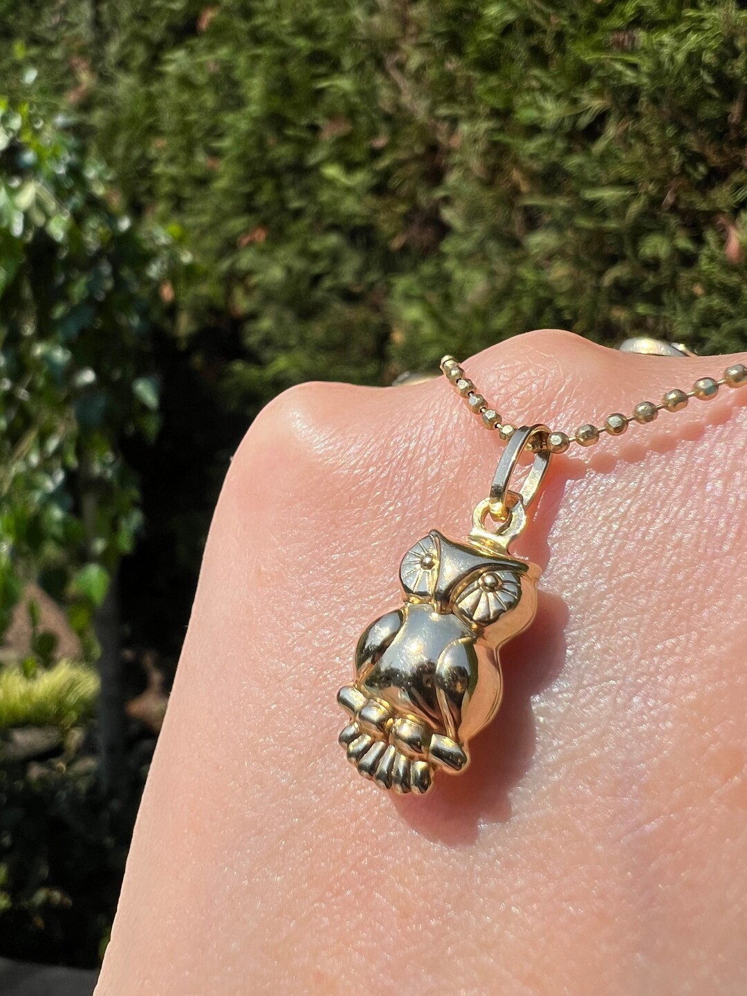 3.0mm Pink Owl 18kt Yellow Gold Stud main image 0