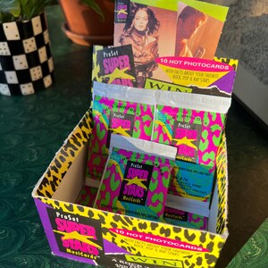 Collection de cinq paquets de cartes à collectionner Super Stars des années 1990 avec boîte d'origine