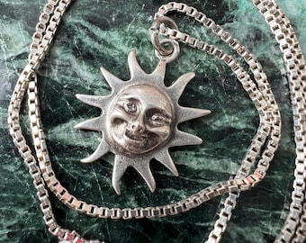 Vintage Sterling Silver Smiling Sun Pendant Necklace On 20" Box Chain
