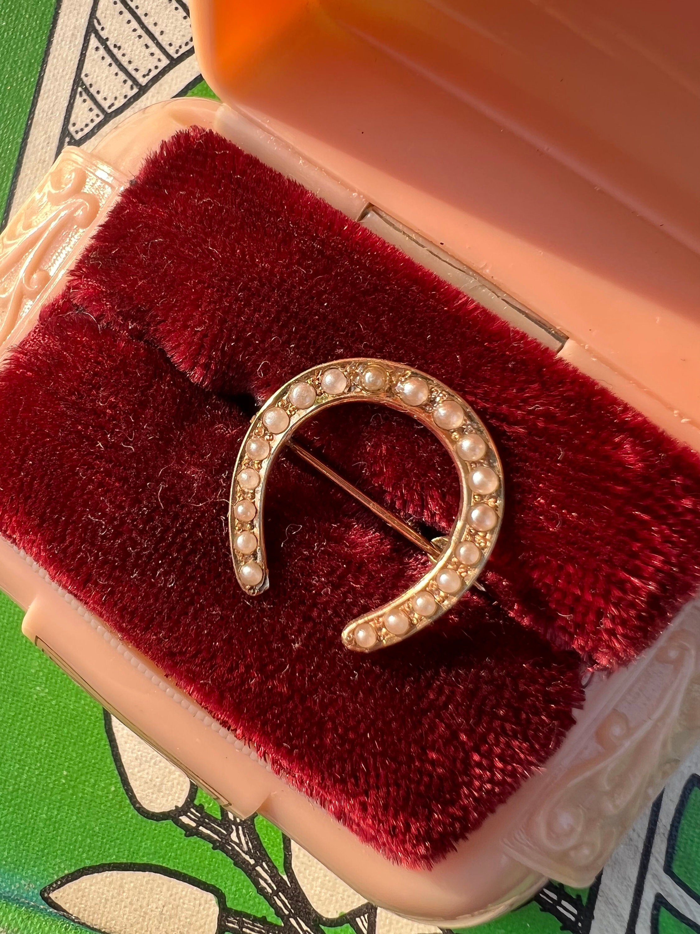 Antique Gold Horseshoe Seed Pearl Brooch