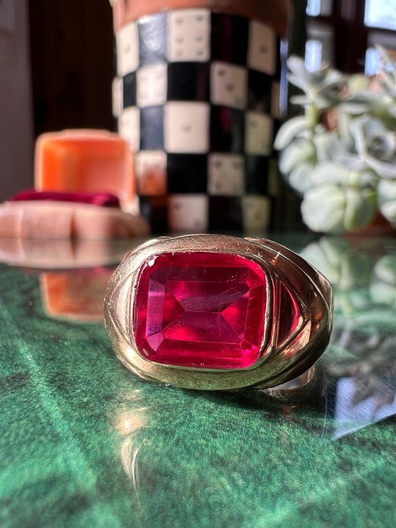 Bold Vintage 10k Yellow Gold Bezel Set Ruby Ring